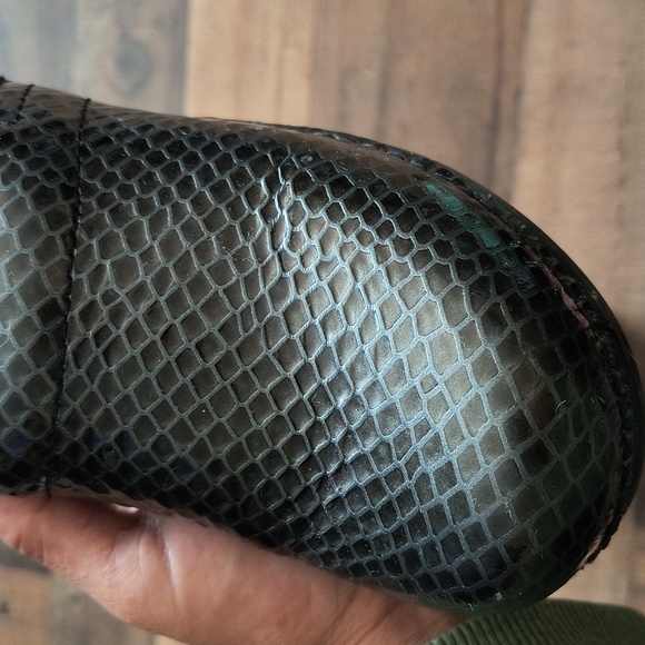 Dansko Snake Print Slip On Clogs Black And Silver Sz 38 7.5-8 Women - Picture 11 of 16